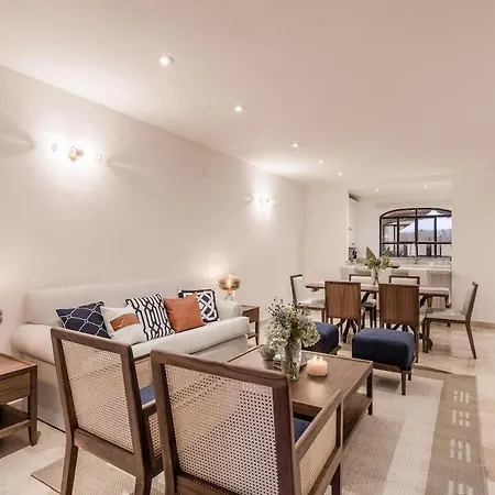 Luxury Apartments In Centro San Miguel De Allende With Rooftop & Jacuzzi Exterior photo