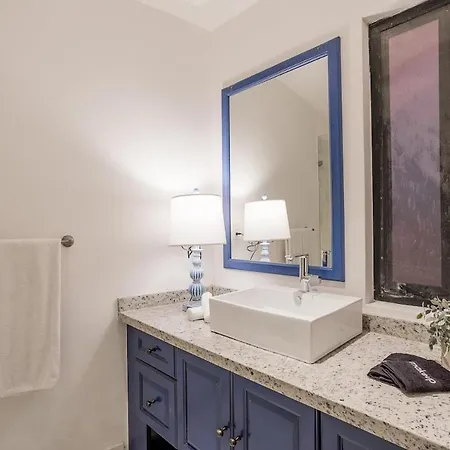 Luxury Apartments In Centro San Miguel De Allende With Rooftop & Jacuzzi Exterior photo