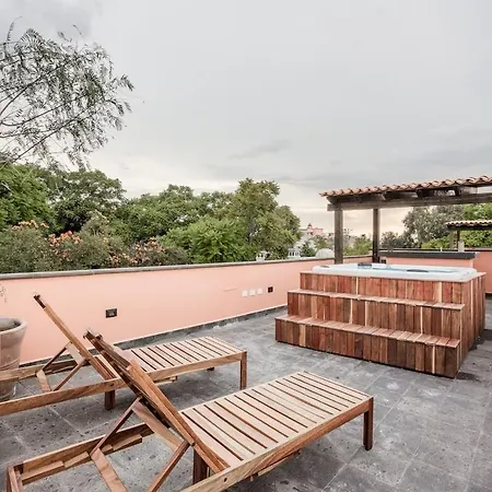 Luxury Apartments In Centro San Miguel De Allende With Rooftop & Jacuzzi Exterior photo