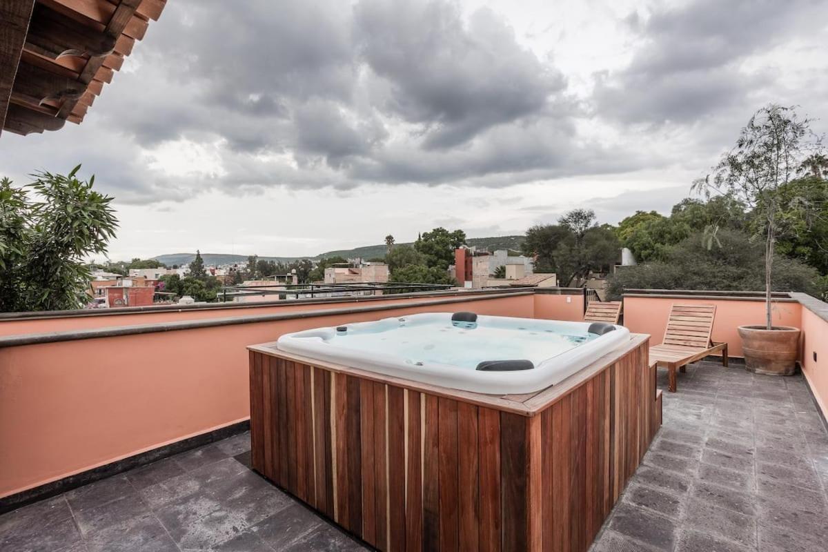 Luxury In Centro With Rooftop & Jacuzzi Apartment San Miguel de Allende