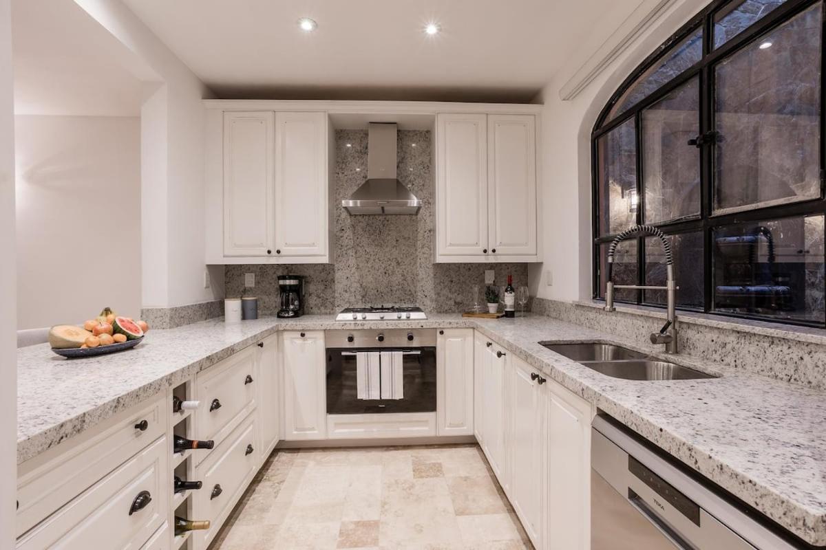 Luxury In Centro With Rooftop & Jacuzzi